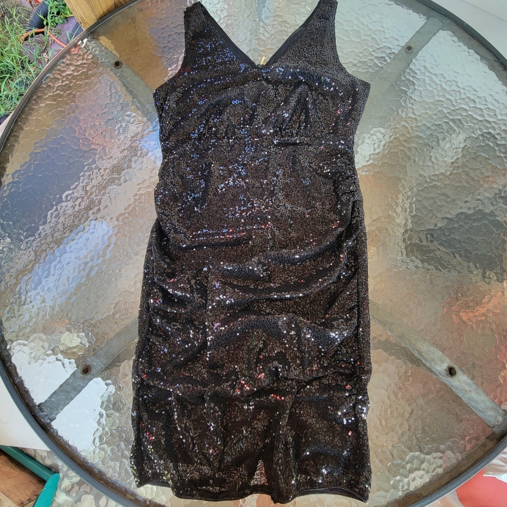 Belle Pogue Size L Cocktail Black Sequin Midi Dress